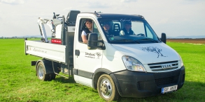 Zahrady snů Daniel Purgert, naše technika, Iveco, bobcat E10, vermeer 600tx